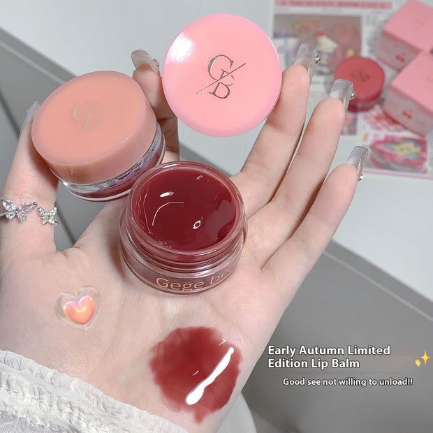 Jam Lip Gloss Looks Tender And Glossy